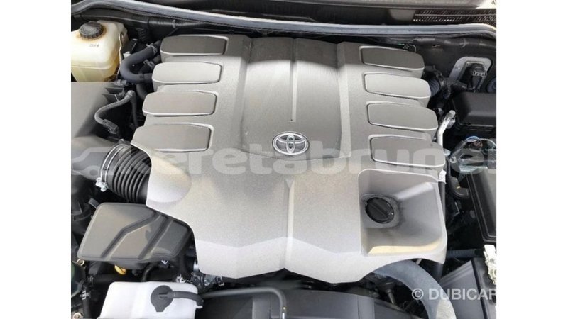 Big with watermark toyota land cruiser belait import dubai 2714