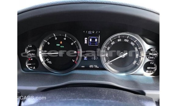 Buy Import Toyota Land Cruiser White Car in Import - Dubai in Belait Buy Import Toyota Land Cruiser White Car in Import - Dubai in Belait