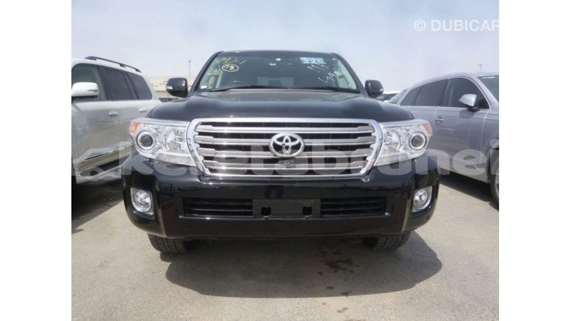 Big with watermark toyota land cruiser belait import dubai 2718
