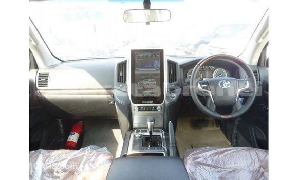 Buy Import Toyota Land Cruiser Black Car in Import - Dubai in Belait Buy Import Toyota Land Cruiser Black Car in Import - Dubai in Belait
