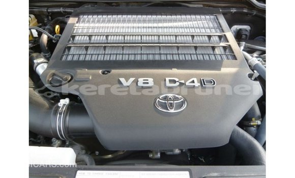 Buy Import Toyota Land Cruiser Black Car in Import - Dubai in Belait Buy Import Toyota Land Cruiser Black Car in Import - Dubai in Belait