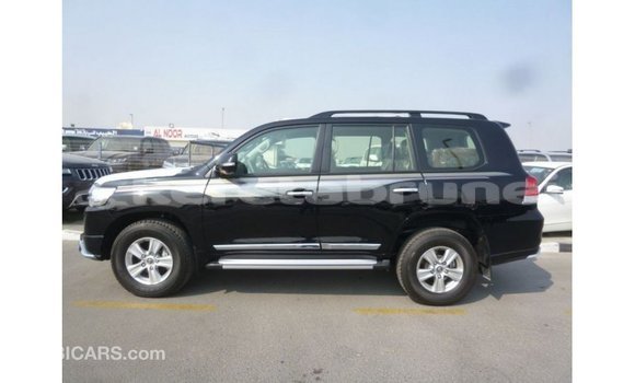 Buy Import Toyota Land Cruiser Black Car in Import - Dubai in Belait Buy Import Toyota Land Cruiser Black Car in Import - Dubai in Belait