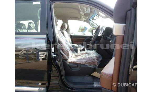 Buy Import Toyota Land Cruiser Black Car in Import - Dubai in Belait Buy Import Toyota Land Cruiser Black Car in Import - Dubai in Belait