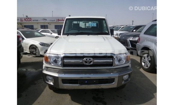 Buy Import Toyota Land Cruiser White Car in Import - Dubai in Belait Buy Import Toyota Land Cruiser White Car in Import - Dubai in Belait