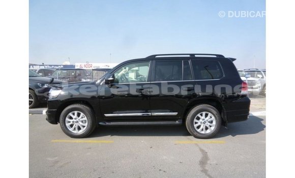Buy Import Toyota Land Cruiser Black Car in Import - Dubai in Belait Buy Import Toyota Land Cruiser Black Car in Import - Dubai in Belait