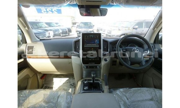Buy Import Toyota Land Cruiser White Car in Import - Dubai in Belait Buy Import Toyota Land Cruiser White Car in Import - Dubai in Belait