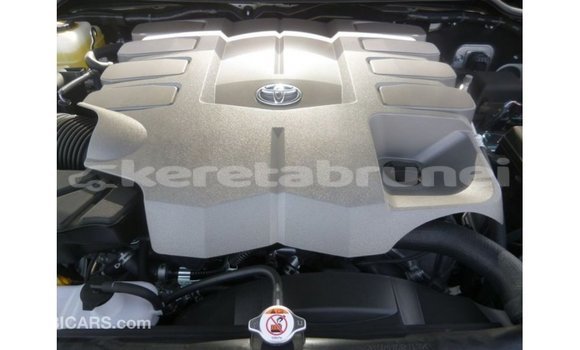 Buy Import Toyota Land Cruiser White Car in Import - Dubai in Belait Buy Import Toyota Land Cruiser White Car in Import - Dubai in Belait