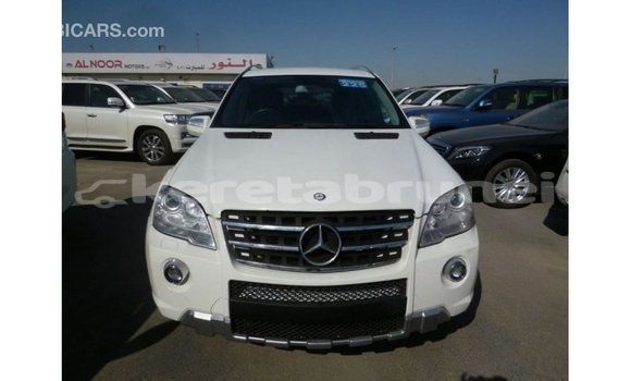 Buy Import Mercedes-Benz 190 White Car in Import - Dubai in Belait Buy Import Mercedes-Benz 190 White Car in Import - Dubai in Belait