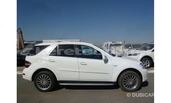 Buy Import Mercedes-Benz 190 White Car in Import - Dubai in Belait Buy Import Mercedes-Benz 190 White Car in Import - Dubai in Belait