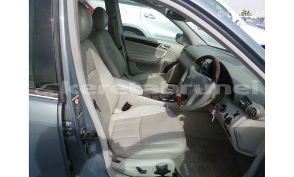 Buy Import Mercedes-Benz 190 Blue Car in Import - Dubai in Belait Buy Import Mercedes-Benz 190 Blue Car in Import - Dubai in Belait