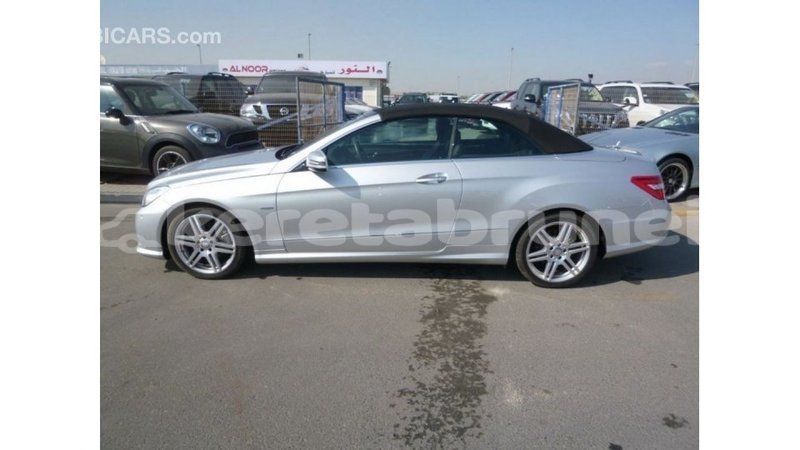 Big with watermark mercedes benz 250 belait import dubai 2739