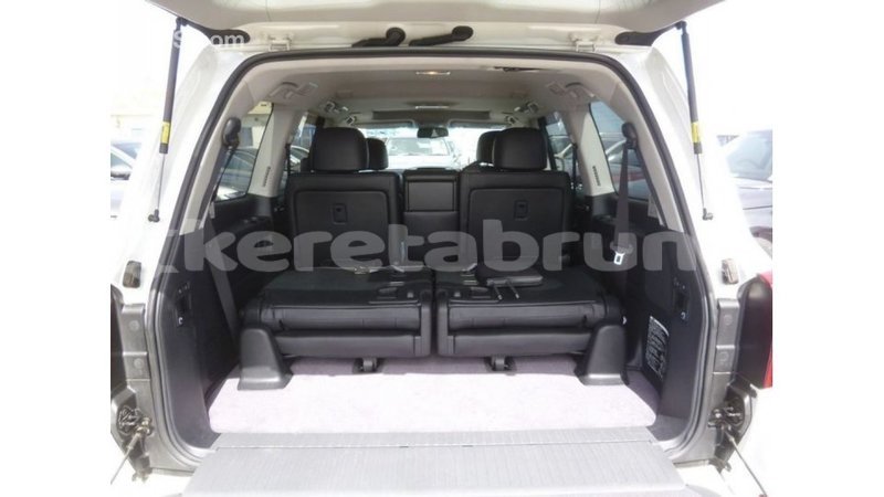Big with watermark toyota land cruiser belait import dubai 2742