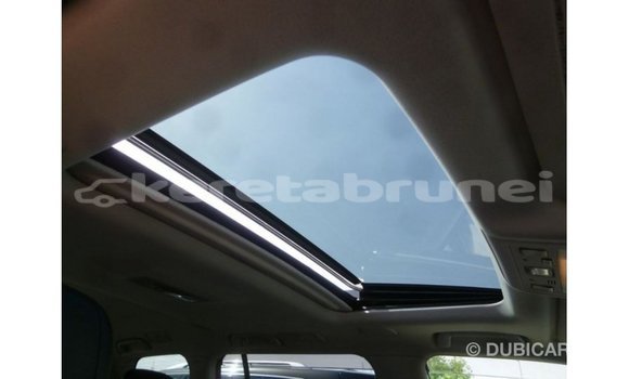 Buy Import Toyota Land Cruiser White Car in Import - Dubai in Belait Buy Import Toyota Land Cruiser White Car in Import - Dubai in Belait