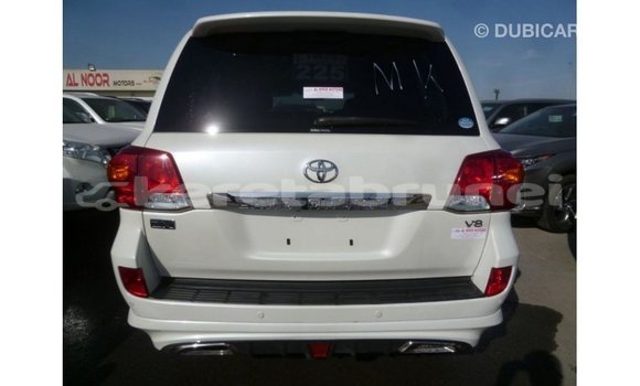Buy Import Toyota Land Cruiser White Car in Import - Dubai in Belait Buy Import Toyota Land Cruiser White Car in Import - Dubai in Belait