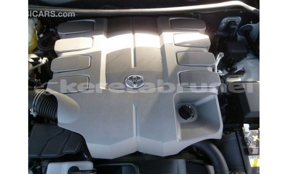 Buy Import Toyota Land Cruiser White Car in Import - Dubai in Belait Buy Import Toyota Land Cruiser White Car in Import - Dubai in Belait