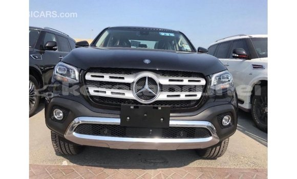 Buy Import Mercedes-Benz 250 Black Car in Import - Dubai in Belait Buy Import Mercedes-Benz 250 Black Car in Import - Dubai in Belait