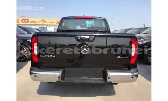 Buy Import Mercedes-Benz 250 Black Car in Import - Dubai in Belait Buy Import Mercedes-Benz 250 Black Car in Import - Dubai in Belait