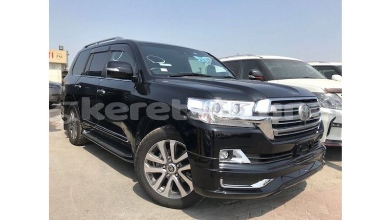 Big with watermark toyota land cruiser belait import dubai 2746