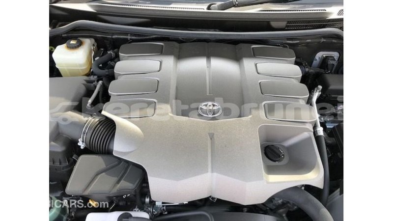 Big with watermark toyota land cruiser belait import dubai 2746