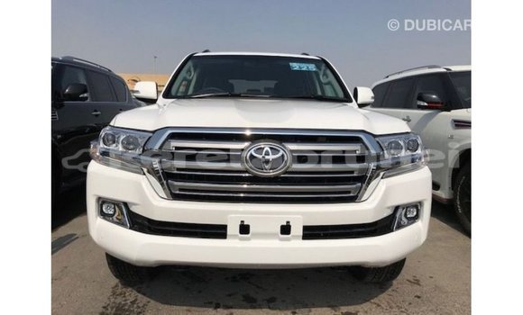 Buy Import Toyota Land Cruiser White Car in Import - Dubai in Belait Buy Import Toyota Land Cruiser White Car in Import - Dubai in Belait