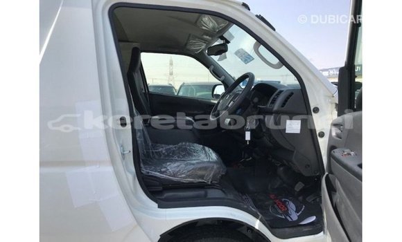 Buy Import Toyota Hiace White Car in Import - Dubai in Belait Buy Import Toyota Hiace White Car in Import - Dubai in Belait