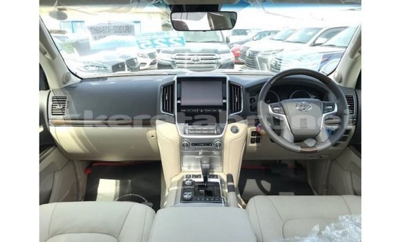 Buy Import Toyota Land Cruiser Black Car in Import - Dubai in Belait Buy Import Toyota Land Cruiser Black Car in Import - Dubai in Belait