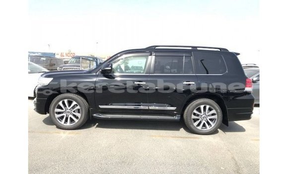 Buy Import Toyota Land Cruiser Black Car in Import - Dubai in Belait Buy Import Toyota Land Cruiser Black Car in Import - Dubai in Belait