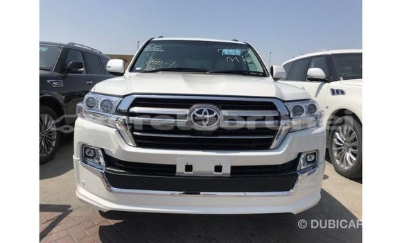 Buy Import Toyota Land Cruiser White Car in Import - Dubai in Belait Buy Import Toyota Land Cruiser White Car in Import - Dubai in Belait