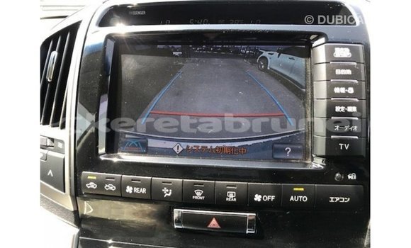 Buy Import Toyota Land Cruiser White Car in Import - Dubai in Belait Buy Import Toyota Land Cruiser White Car in Import - Dubai in Belait