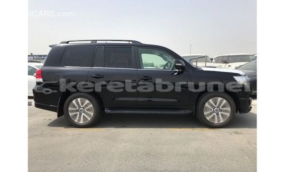 Buy Import Toyota Land Cruiser Black Car in Import - Dubai in Belait Buy Import Toyota Land Cruiser Black Car in Import - Dubai in Belait