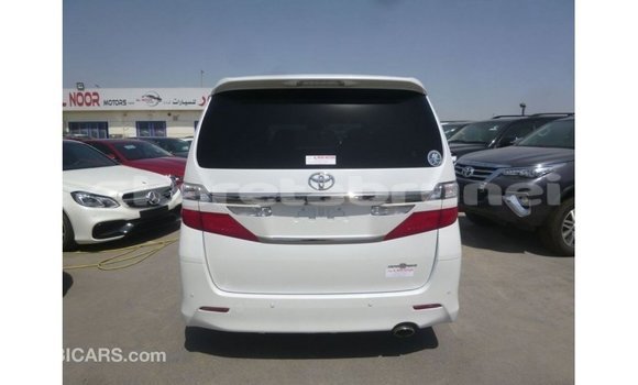 Buy Import Toyota Vellfire White Car in Import - Dubai in Belait Buy Import Toyota Vellfire White Car in Import - Dubai in Belait