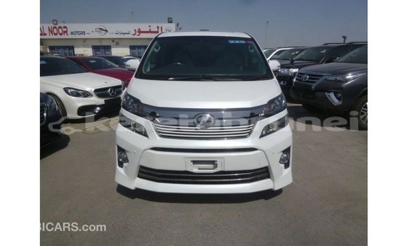 Buy Import Toyota Vellfire White Car in Import - Dubai in Belait Buy Import Toyota Vellfire White Car in Import - Dubai in Belait