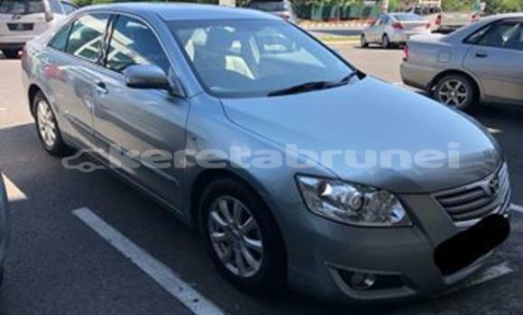 Buy Used Toyota Camry Silver Car in Bandar Seri Begawan in Brunei-Muara
