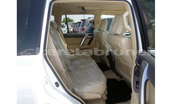 Buy Import Toyota Prado White Car in Import - Dubai in Belait Buy Import Toyota Prado White Car in Import - Dubai in Belait
