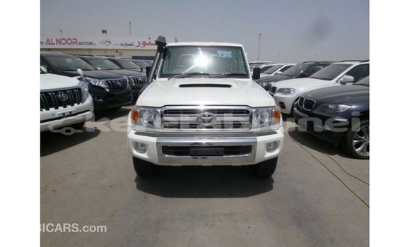 Buy Import Toyota Land Cruiser White Car in Import - Dubai in Belait Buy Import Toyota Land Cruiser White Car in Import - Dubai in Belait