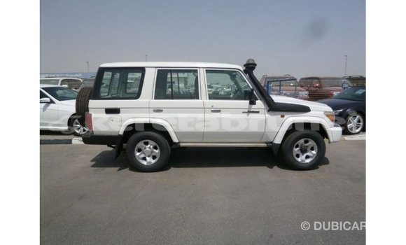 Buy Import Toyota Land Cruiser White Car in Import - Dubai in Belait Buy Import Toyota Land Cruiser White Car in Import - Dubai in Belait