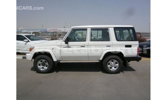 Buy Import Toyota Land Cruiser White Car in Import - Dubai in Belait Buy Import Toyota Land Cruiser White Car in Import - Dubai in Belait