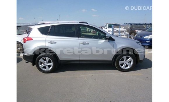 Buy Import Toyota HiAce Other Truck in Import - Dubai in Belait Buy Import Toyota HiAce Other Truck in Import - Dubai in Belait