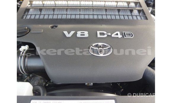 Buy Import Toyota Land Cruiser Other Car in Import - Dubai in Belait Buy Import Toyota Land Cruiser Other Car in Import - Dubai in Belait