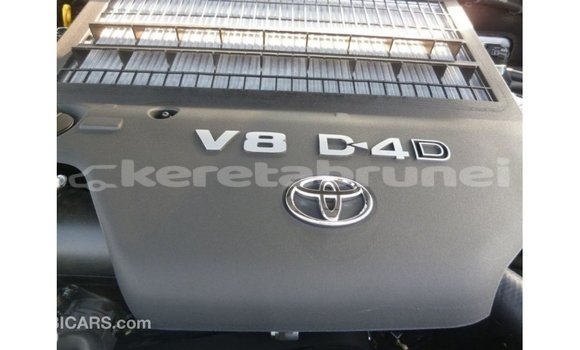 Buy Import Toyota Land Cruiser Black Car in Import - Dubai in Belait Buy Import Toyota Land Cruiser Black Car in Import - Dubai in Belait