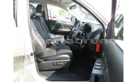 Buy Import Toyota Hilux Other Car in Import - Dubai in Belait Buy Import Toyota Hilux Other Car in Import - Dubai in Belait