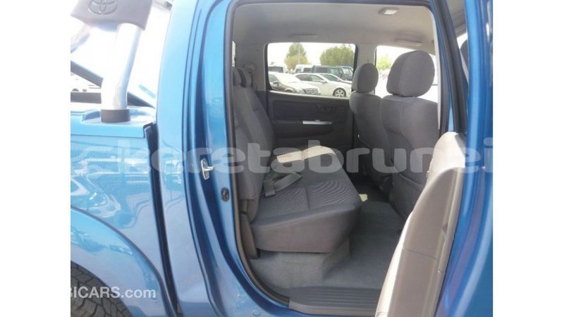 Big with watermark toyota hilux belait import dubai 2823