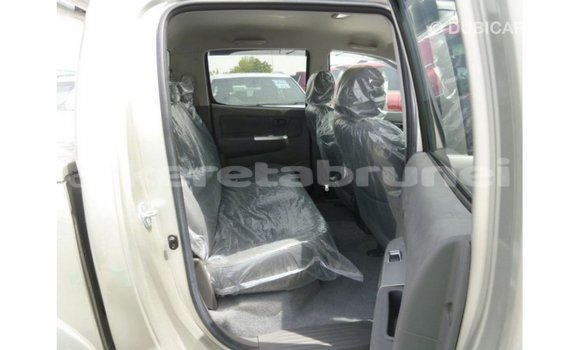 Buy Import Toyota Hilux Other Car in Import - Dubai in Belait Buy Import Toyota Hilux Other Car in Import - Dubai in Belait