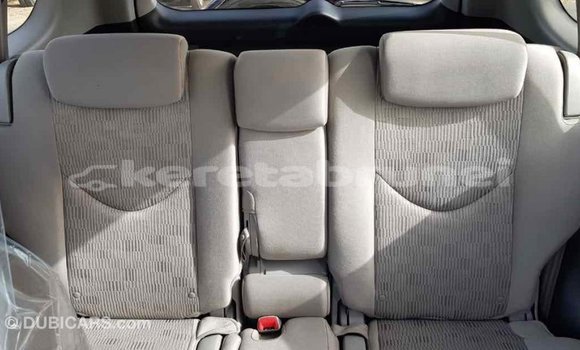 Buy Import Toyota RAV4 Green Car in Import - Dubai in Belait Buy Import Toyota RAV4 Green Car in Import - Dubai in Belait