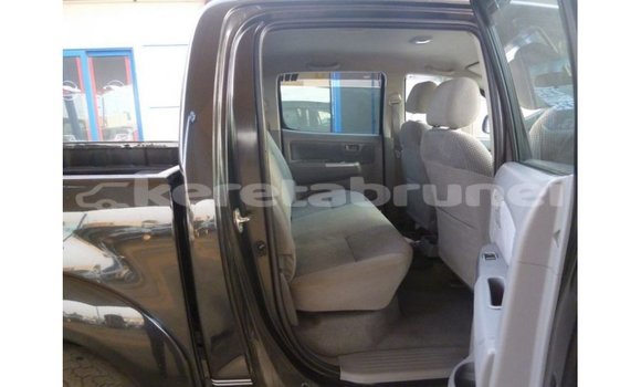 Buy Import Toyota Hilux Black Car in Import - Dubai in Belait Buy Import Toyota Hilux Black Car in Import - Dubai in Belait