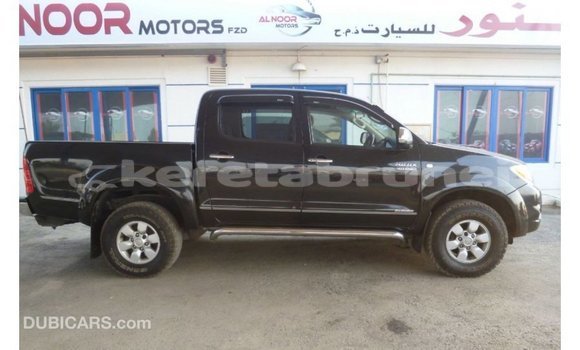 Buy Import Toyota Hilux Black Car in Import - Dubai in Belait Buy Import Toyota Hilux Black Car in Import - Dubai in Belait