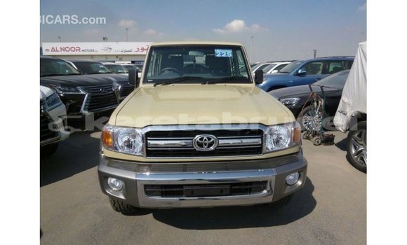 Buy Import Toyota Land Cruiser Beige Car in Import - Dubai in Belait Buy Import Toyota Land Cruiser Beige Car in Import - Dubai in Belait