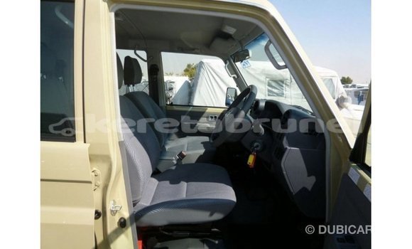 Buy Import Toyota Land Cruiser Beige Car in Import - Dubai in Belait Buy Import Toyota Land Cruiser Beige Car in Import - Dubai in Belait