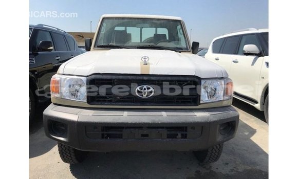 Buy Import Toyota Land Cruiser Beige Car in Import - Dubai in Belait Buy Import Toyota Land Cruiser Beige Car in Import - Dubai in Belait
