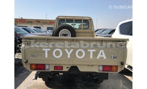 Buy Import Toyota Land Cruiser Beige Car in Import - Dubai in Belait Buy Import Toyota Land Cruiser Beige Car in Import - Dubai in Belait